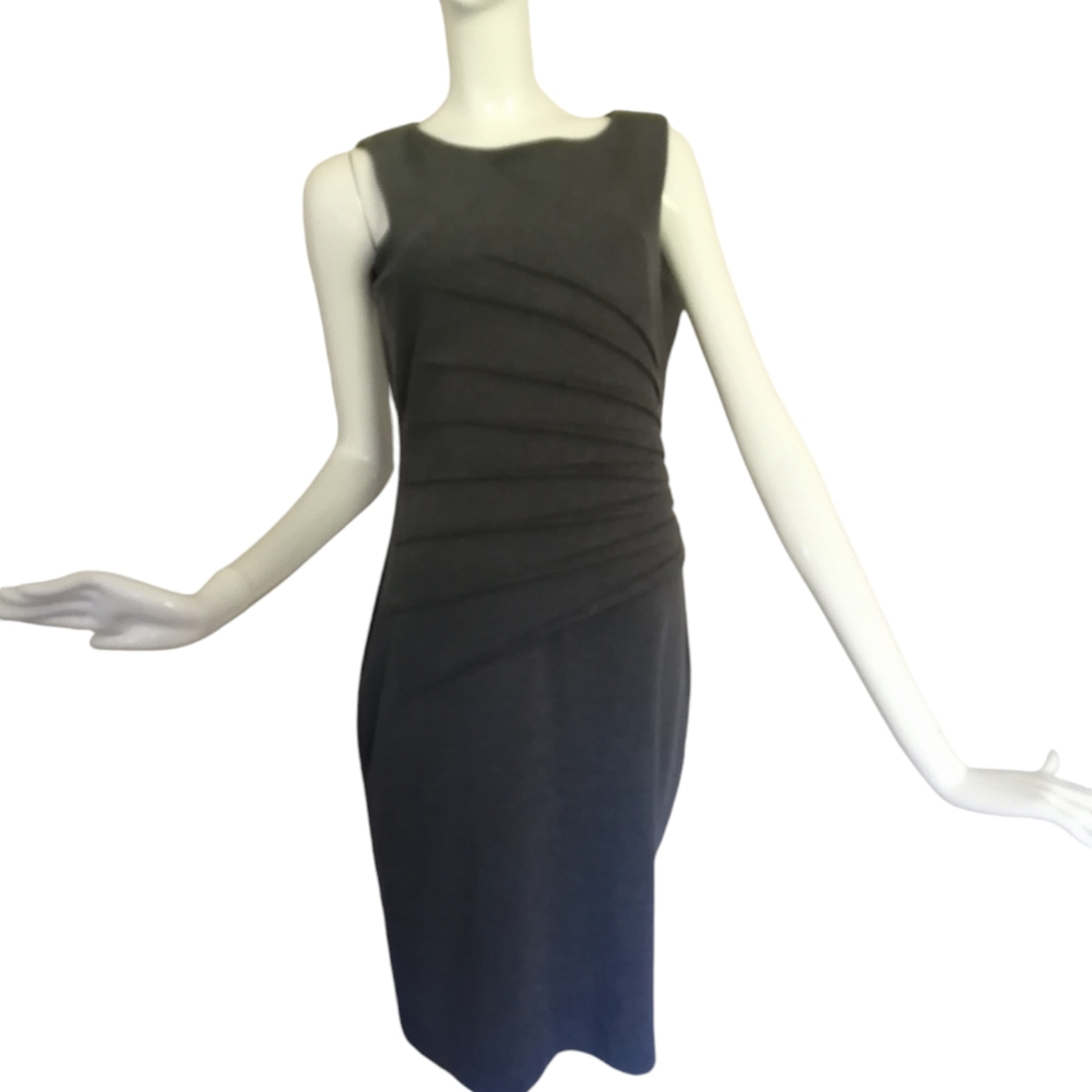 ❤️❤️ ❤️ BIG SALE!!!!Dress 👗 Ivanka Trump size 6